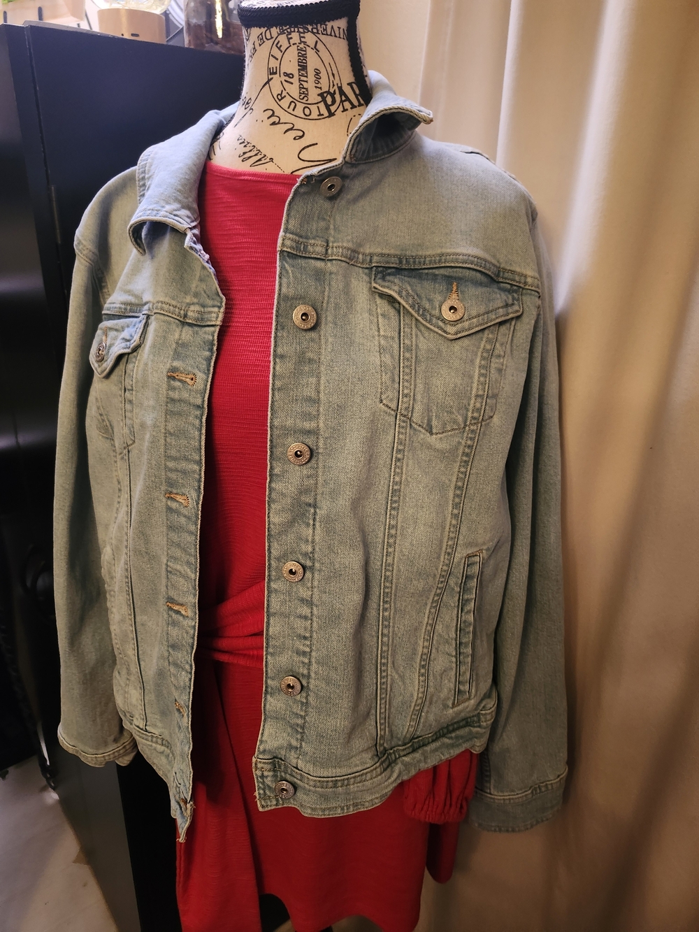 Light Wash Denim Jacket - Casual Men's Jean Jacket in Blue